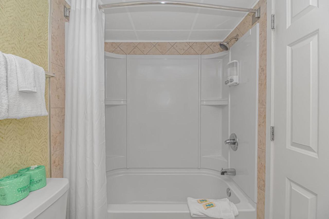Ocean Reef Resort - Direct Oceanfront Studio - Nicely Updated! Perfect For 2-4 Guests! Unit 401 Myrtle Beach Extérieur photo