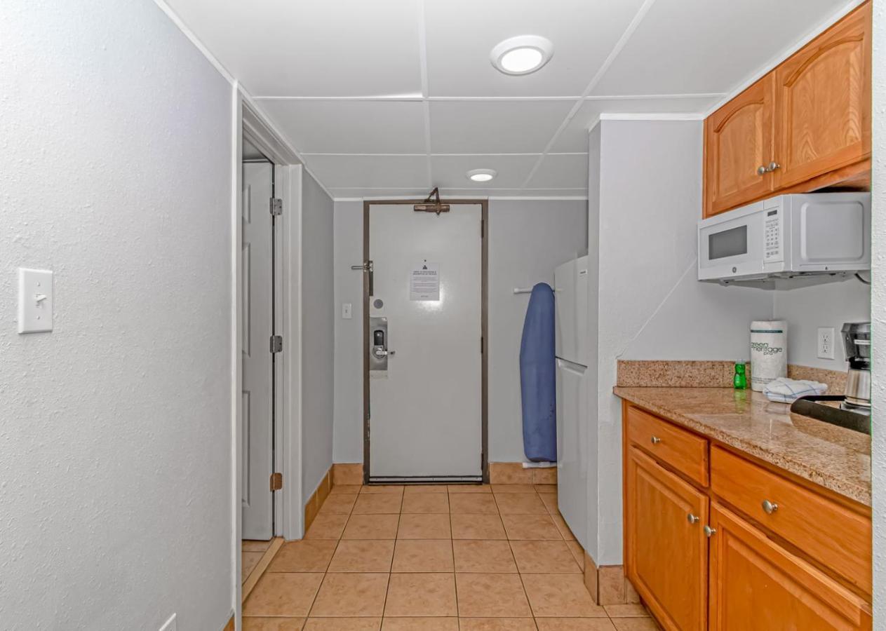 Ocean Reef Resort - Direct Oceanfront Studio - Nicely Updated! Perfect For 2-4 Guests! Unit 401 Myrtle Beach Extérieur photo